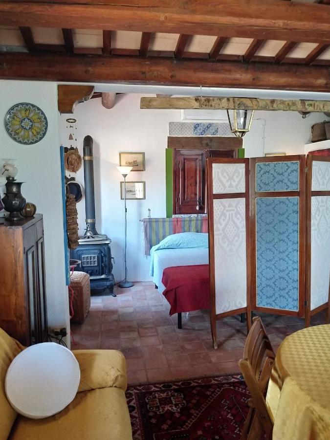 Il Corbezzolo Suite Appartament Castelluzzo Kültér fotó