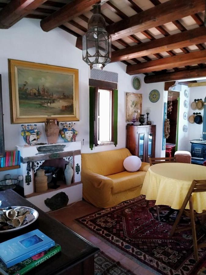 Il Corbezzolo Suite Appartament Castelluzzo Kültér fotó
